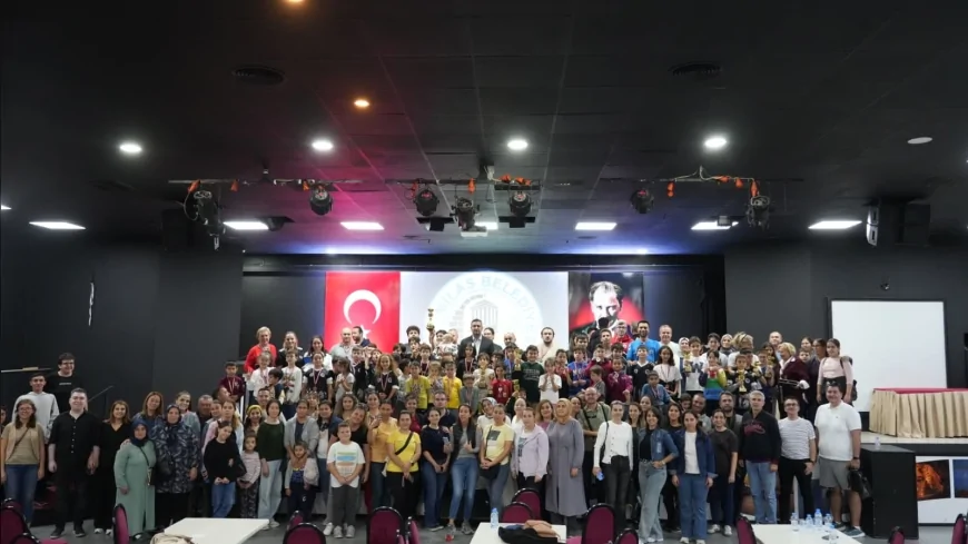 Milas’ta 29 Ekim Cumhuriyet Bayramı Satranç Turnuvası Tamamlandı: 114 Sporcu Kıyasıya Mücadele Etti