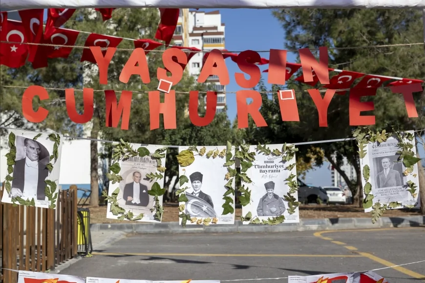 Mersin Büyükşehir Belediyesi Çocuk Gelişim Merkezlerinde 29 Ekim Coşkusu Miniklerin Gösterileriyle Zirveye Taştı