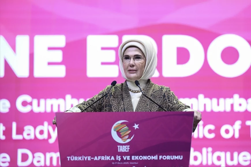 Emine Erdoğan: “Bir Asrı Aşan Bu Kutlu Yürüyüş Aziz Türk Milletinin Azmiyle Geleceğe Taşınıyor”