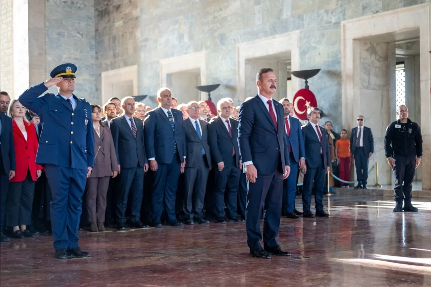 Anahtar Parti Genel Başkanı Yavuz Ağıralioğlu: “Egemenlik kayıtsız şartsız milletindir parolamızla vatanı, milleti, devleti ve cumhuriyeti bekleyeceğiz”