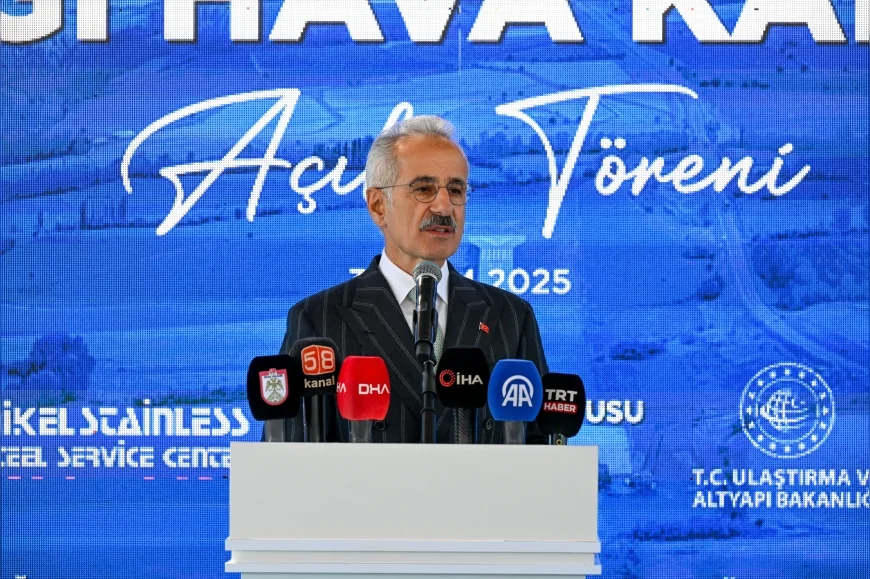 Ulaştırma ve Altyapı Bakanı Abdulkadir Uraloğlu: “Divriği Hava Kampüsü ile Türkiye’deki hava kampüsü sayısını 14’e çıkardık”