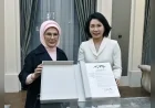 Cumhurbaşkanlığı Millet Kütüphanesi’nde Emine Erdoğan ile Kim Hea Kyung’ın Kültürel Ziyareti İki Ülke Arasındaki İşbirliğine Yeni Başlıklar Ekledi