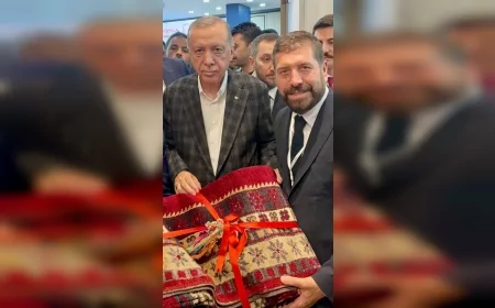“Pazırık’tan Yağcıbedir’e” El Dokuma Halı ve Kilim Sergisi İzmir’de: Türklerin Kadim Dokuma Sanatı Ziyaretçilerini Bekliyor