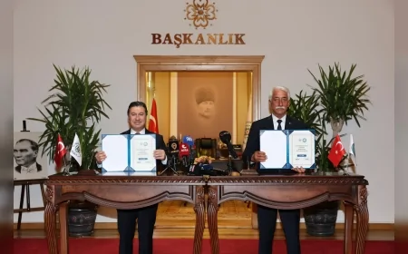 Muğla Büyükşehir ile Ula Belediyesi Arasında Huzurevi Protokolü İmzalandı: “Yaşlılarımıza Güvenli, Sağlıklı ve Onurlu Bir Yaşam Sunuyoruz”