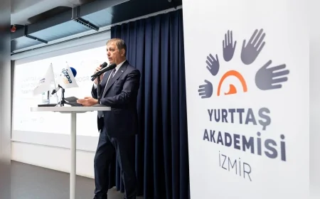 İzmir Büyükşehir Belediye Başkanı Cemil Tugay: “Yurttaşın katıldığı, şeffaf ve veriye dayalı yeni bir İzmir modeli kuruyoruz”