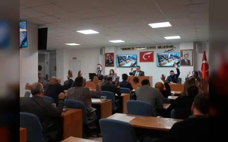 Düzce Belediye Meclisi Kasım Ayı Toplantılarına Yeni Yerinde Başladı: 34 Gündem Maddesi Görüşüldü, Düzce Aile Akademisi Kuruluyor