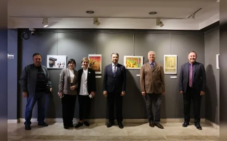 Aydın Doğan Vakfı’nın “Küllerinden Doğan Umut” Sergisi Eskişehir’de 40 Yıllık Karikatür Arşiviyle Sanatseverlerle Buluştu