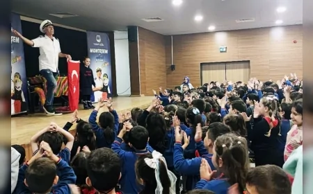 Yunusemre Belediyesi Minik Öğrencileri Geleneksel Kukla Sanatıyla Buluşturuyor