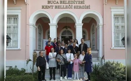 Buca Belediyesi Özel Gereksinimli Bireyleri Kent Belleği Sergisi’nde Ağırladı