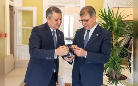 İzmir Büyükşehir Belediye Başkanı Cemil Tugay: “Kazakistan Parkı yapalım, birlikte ağaçlandıralım”