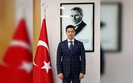 Marmaris Belediye Başkanı Acar Ünlü: “Atatürk’ü Anmak, Fikirlerini Geleceğe Taşımaktır”