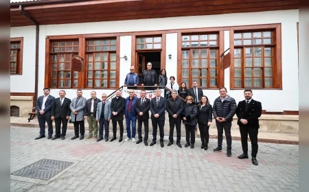 Burdur Belediyesi Kent Lokantası’nda Atatürk’ün Anısına Öğle Yemeği Ücretsiz Sunuldu