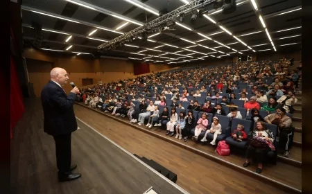 Yenimahalle’de Çocuk Tiyatroları Festivali “Sihirli Kütüphane” Oyunu ile Başladı