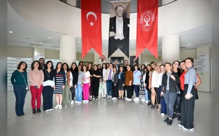 Bornova Belediyesi Öğretmenlere “Yeşil Gelecek” Eğitimi Verdi: Çocuklarda Çevre Bilinci İçin Uygulamalı Program Gerçekleştirildi