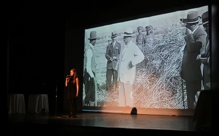 Manisa Büyükşehir Belediyesi Çocuk Kültür ve Sanat Merkezleri Öğrencilerinden Duygu Dolu 10 Kasım Anma Programı