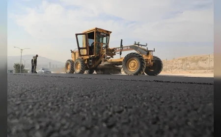 Elazığ Belediyesi Zafran Mahallesi’nde Yol Yenileme Çalışmalarını Sürdürüyor
