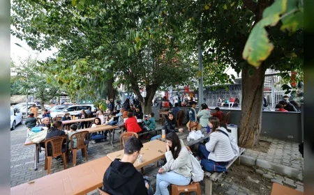 Efes Selçuk’ta “Ataya Saygı Satranç Turnuvası” Başladı: 145 Çocuk Atatürk İçin Hamle Yaptı