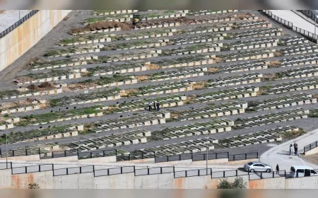 İzmir Büyükşehir Belediyesi Karşıyaka Örnekköy’de Çift Katlı Aile Mezarlığı Hizmete Açtı