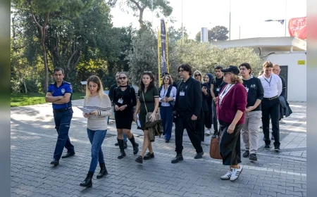 İzmir Büyükşehir Belediyesi “Kent Denetçileri” Uygulamasını Başlattı: Yurttaşlar Artık Kentin Yönetiminde Söz Sahibi