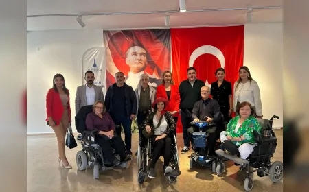 İzmir Büyükşehir Belediyesi Çeşme Belediyesi Alaçatı Ek Hizmet Binasına İki Yıldızlı Kırmızı Bayrak Verdi