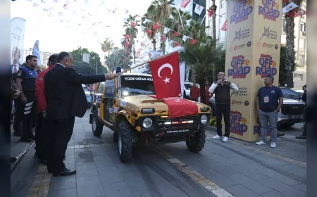 Adana Örcün’de Düzenlenen Akdeniz Off-Road Kupası’nda Şehitler İçin 20 Araç Türk Bayraklarıyla Yarıştı