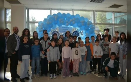 Ege Üniversitesi’nde Dünya Diyabet Gününde düzenlenen bilimsel etkinlikte Tip 1 diyabet tedavisi ve yeni teknolojiler kapsamlı sunumlarla ele alındı