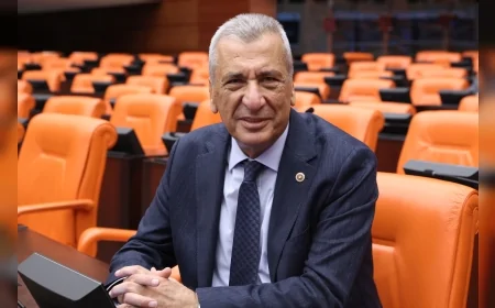 CHP Gaziantep Milletvekili Hasan Öztürkmen: “15 bin öğretmen ataması eğitimdeki devasa açığı kapatmaya yetmez”