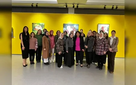 Kayseri Büyükşehir Belediyesi Büyük Şehir Sanat Galerisi’nde Açılan “Bir Fırça Bir Düş” Sergisi Ziyaretçileri Renklerin Büyülü Yolculuğuna Davet Ediyor