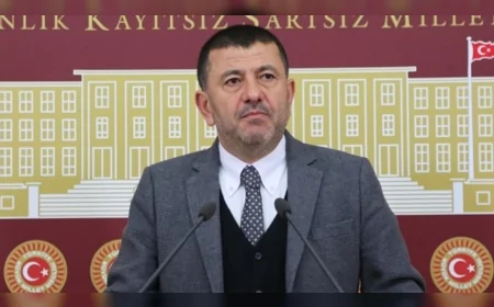 CHP Malatya Milletvekili Veli Ağbaba: “Gözaltı görüntüleriyle siyasi linç yapıyorsunuz, trafik cezalarıyla bütçe açığını kapatıyorsunuz”