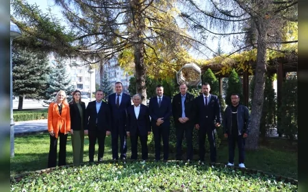 Kayseri Büyükşehir Belediye Başkanı Memduh Büyükkılıç, Bosna-Hersek Heyetiyle Turizm ve Belediyecilik Vizyonunu Paylaştı