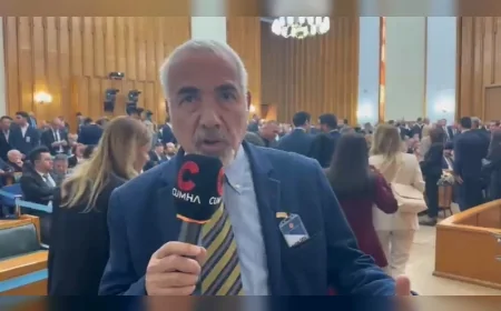 Gelecek Partisi’nden Ayrılan İstanbul Milletvekili Doğan Demir CHP Grup Toplantısında Partiye Katılarak Milletvekili Sayısını 136’ya Yükseltecek