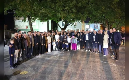 Bursa Büyükşehir Belediye Başkanı Mustafa Bozbey Karahıdır’da vatandaşlarla buluştu: “Toprağa sahip çıkmak ve çiftçiyi desteklemek en büyük önceliğimiz”