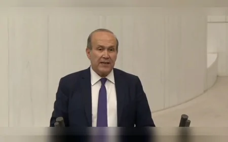 CHP İSTANBUL MİLLETVEKİLİ NAMIK TAN: “MEŞRUİYET KRİZİNİ DIŞ POLİTİKA ARACI HÂLİNE GETİRMENİZDEN DERİN ÜZÜNTÜ DUYUYORUZ”