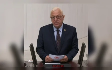 CHP’Lİ TALİH ÖZCAN: “TÜRKİYE İTİBAR KAYBIYLA SAHADA ZAYIF, MASADA ETKİSİZ—VATANDAŞ VİZEDE, DEVLET SAVUNMADA BEDEL ÖDÜYOR”