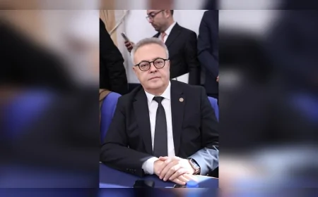 CHP Uşak Milletvekili Ali Karaoba: “Uşak üvey evlat muamelesi görüyor, hızlı tren ve havalimanı konusunda artık net tarih bekliyoruz”