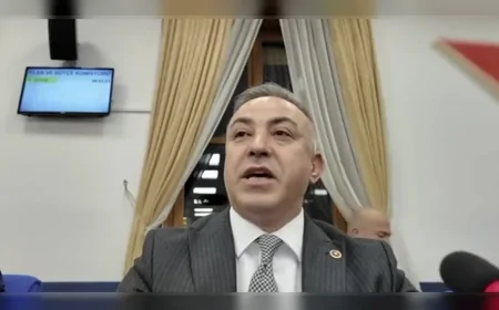 CHP’li Mehmet Tahtasız: “Et ve Süt Kurumunda 4 milyon kilo et üzerinden 1,7 milyar liralık vurgun iddiası; millet kurbandan kurbana et yerken birileri çuval çuval para götürüyor”