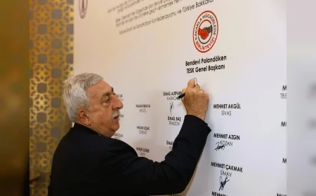 TESK Genel Başkanı Bendevi Palandöken: “Kaçak tütün 120 milyar lira vergi kaybettiriyor ve esnafı ağır rekabete zorluyor”