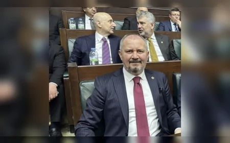 MESTAN ÖZCAN TBMM’DE “TÜRKİYE YÜZYILI HEDEFİNE KARARLILIKLA İLERLİYORUZ, MİLLET HİZMET BEKLİYOR” MESAJI VERDİ