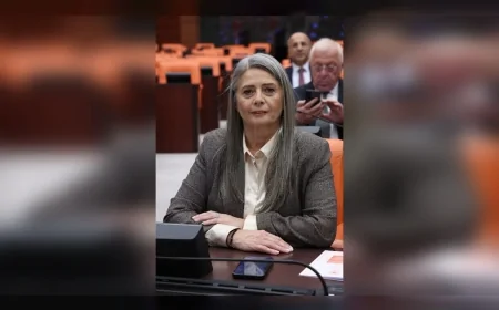 TRABZON’DA 13 KİŞİLİK İŞE 1.325 BAŞVURU: CHP’li Sibel Suiçmez “Türkiye’de 13,5 Milyon İşsiz Varken Ekonomik Politikaların İflası Gizlenemez” Dedi