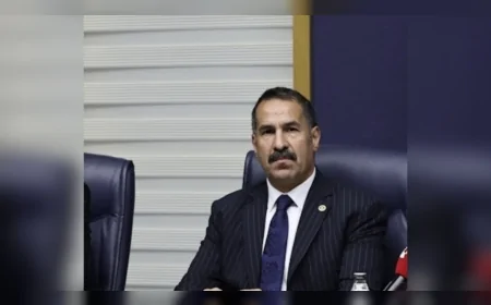 CEMİL YAMAN DİLOVASI’NDAKİ FACİAYI TBMM’DE DEĞERLENDİRDİ “15 BİN KONUTLUK YENİ ŞEHİR KURUYORUZ, SORUMLULAR HAKKINDA GEREĞİ YAPILACAK”