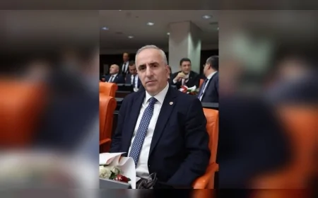 TBMM’DE İZNİK KONSİLİ GERİLİMİ: SAADET PARTİSİ MİLLETVEKİLİ MUSTAFA KAYA “TÜRKİYE BU ZİYARETİ SADECE TURİSTİK BİR PROGRAM OLARAK GÖREMEZ” DEDİ