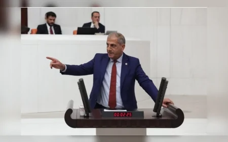 İYİ PARTİ’DEN SÖZLEŞMELİ ER VE UZMAN ÇAVUŞ ÇAĞRISI: HÜSMEN KIRKPINAR “GENÇLERİMİZİ SÖZLEŞME BİTİNCE İŞSİZ, SİGORTASIZ, GELECEKSİZ BIRAKAN BU POLİTİKA KABUL EDİLEMEZ” DEDİ