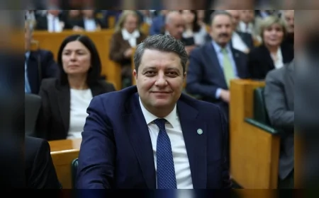 İYİ Parti Genel Başkan Yardımcısı Ersin Beyaz: “İstanbul Havalimanı metrosu verilen hiçbir tarihte bitmedi, projeyi yıllardır erteliyorsunuz”