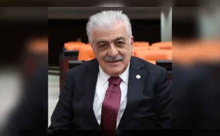 AK Parti İstanbul Milletvekili Şamil Ayrım: “Ulaştırma yatırımları Türkiye Yüzyılı’nın omurgasıdır, milletimizin taleplerini Bakanlığımıza iletiyoruz”