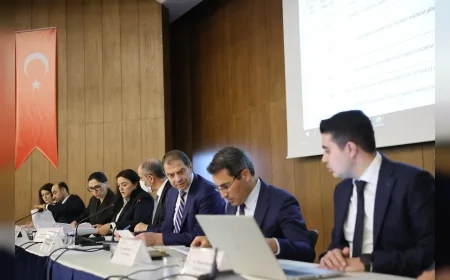 Enerji ve Tabii Kaynaklar Bakanı Alparslan Bayraktar: “Yıl bitmeden YEKA 2025 yarışmalarını gerçekleştireceğiz ve yüksek rekabet düzeyine tanık olacağız”