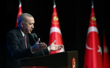 Cumhurbaşkanı Erdoğan Aile ve Kültür-Sanat Sempozyumu’nda: “Dijital kuşatmanın şiddetini artırdığı dönemde aile kurumunun üzerine titriyoruz”