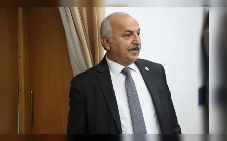 Mersin’de 17 Yaşındaki Onur Sayıloğlu’nun İnşaatta Yaşamını Yitirmesi TBMM’de Gündeme Geldi: CHP’li Talat Dinçer “Bu Bir Kaza Değil, Çocuk İşçiliğinin Yarattığı Cinayettir” Dedi