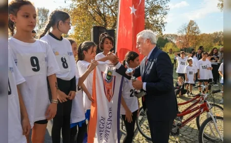 Bursa’daki 17’nci Başöğretmen Atatürk Kros Yarışması’nda 257 Sporcu Altı Kategoride Birincilik İçin Yarıştı