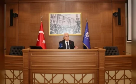 Bursa Büyükşehir Belediye Başkanı Mustafa Bozbey: “Bağımlılıktan uzak, sağlıklı ve bilinçli bir Bursa hedefiyle çalışmaya devam edeceğiz”