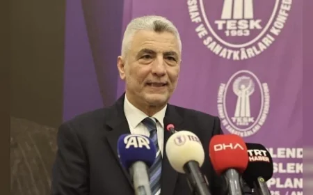 Ticaret Bakanı Ömer Bolat: “Esnaf ve sanatkârlarımızın finansman gücünü artırarak ticaretin yüzyılı vizyonuna emin adımlarla ilerliyoruz”